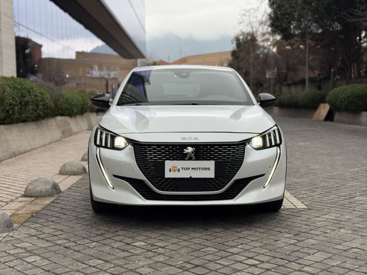 2022 Peugeot 208 GT Blanco - Miniatura 2