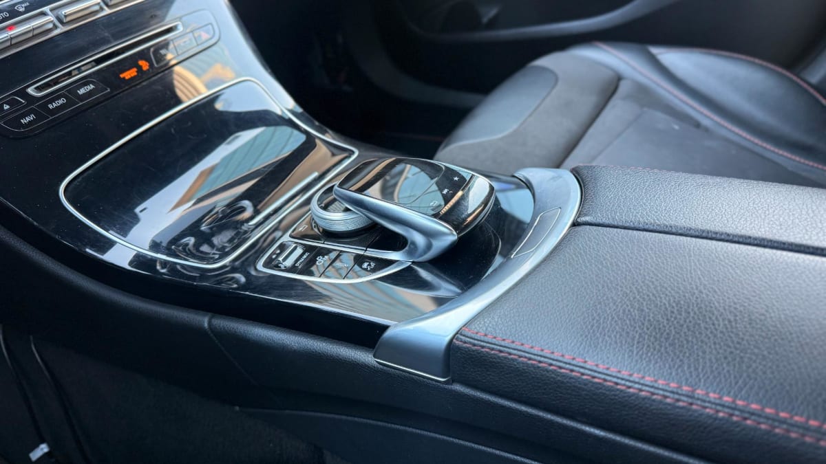 2017 Mercedes-Benz C43 C Blanco - Miniatura 10