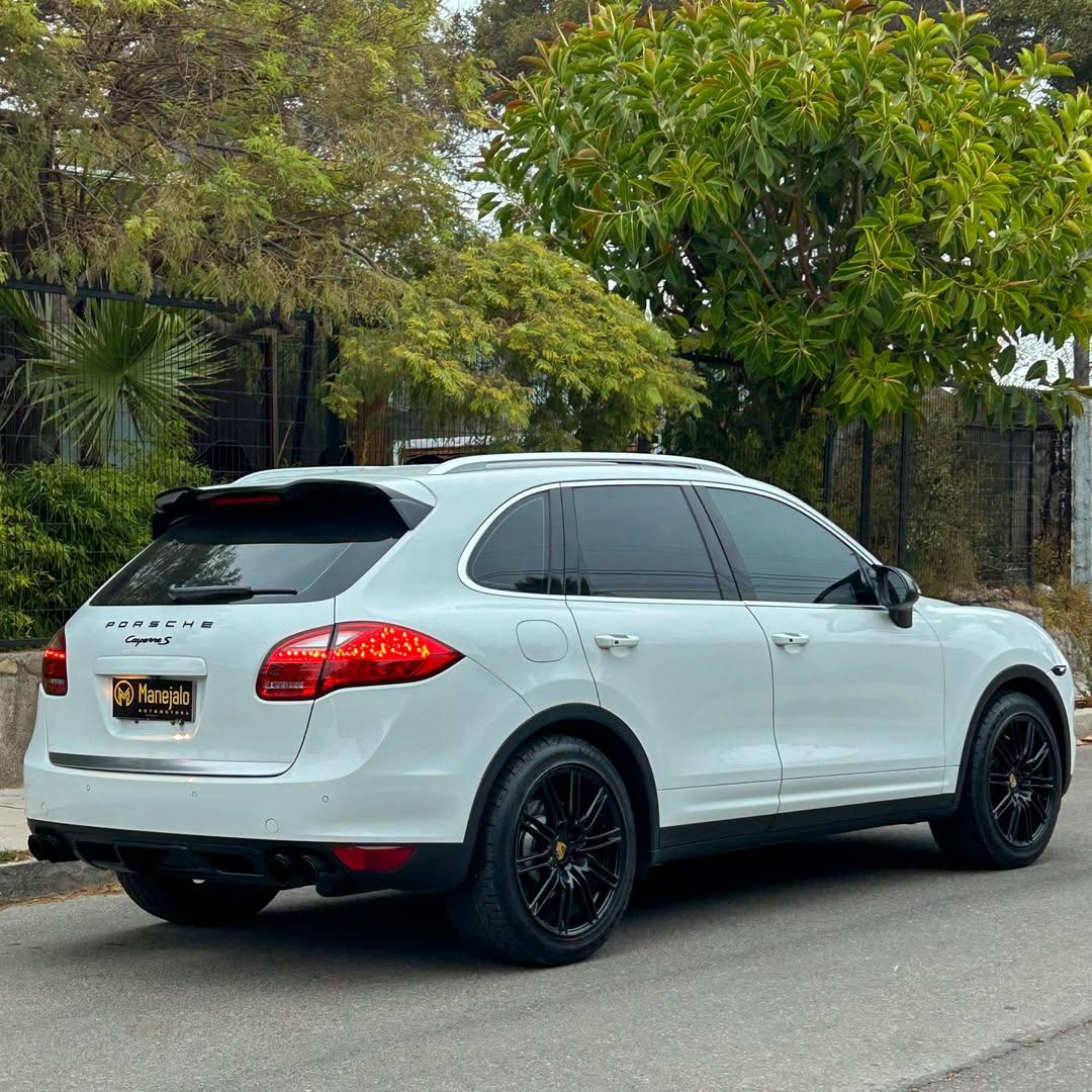 2014 Porsche CAYENNE S 4.8L V8 🇩🇪 Blanco - Miniatura 9