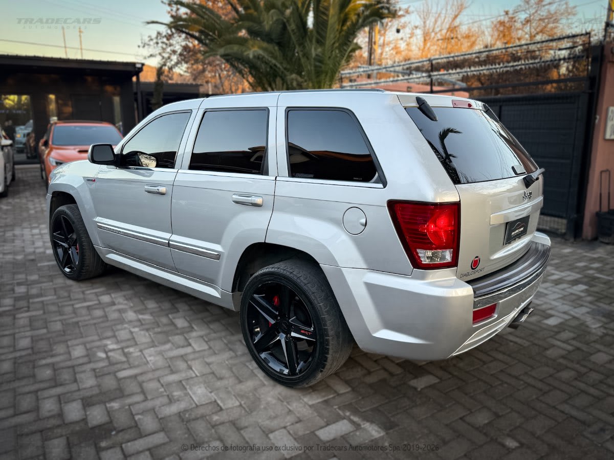 2008 Jeep GRAND CHEROKEE SRT 6.1 Gris - Miniatura 5