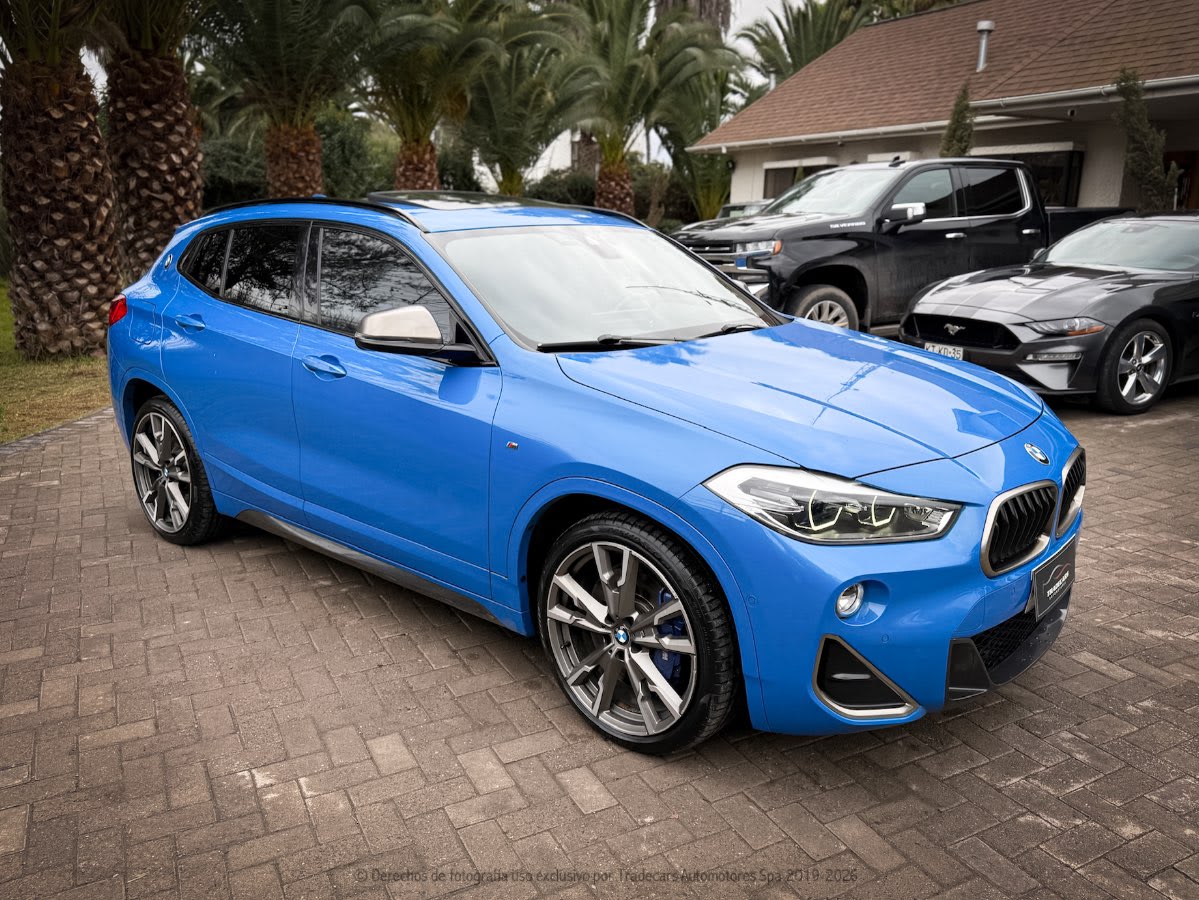 2020 BMW X2 M35i Azul - Miniatura 2