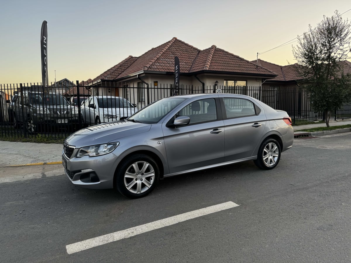 2022 Peugeot 301 HDI Plata - Imagen 1
