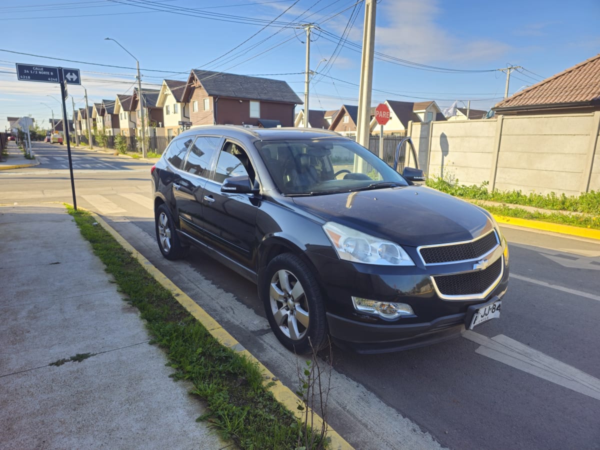 2013 Chevrolet Traverse LT - Imagen 1