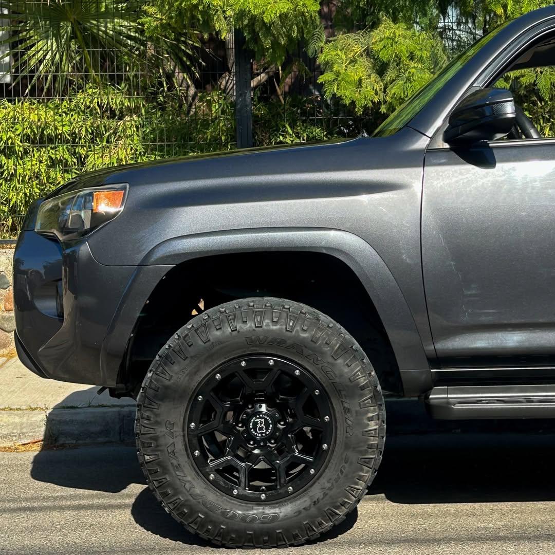 2016 Toyota 4RUNNER SR5 4.0 AUT Gris - Miniatura 3