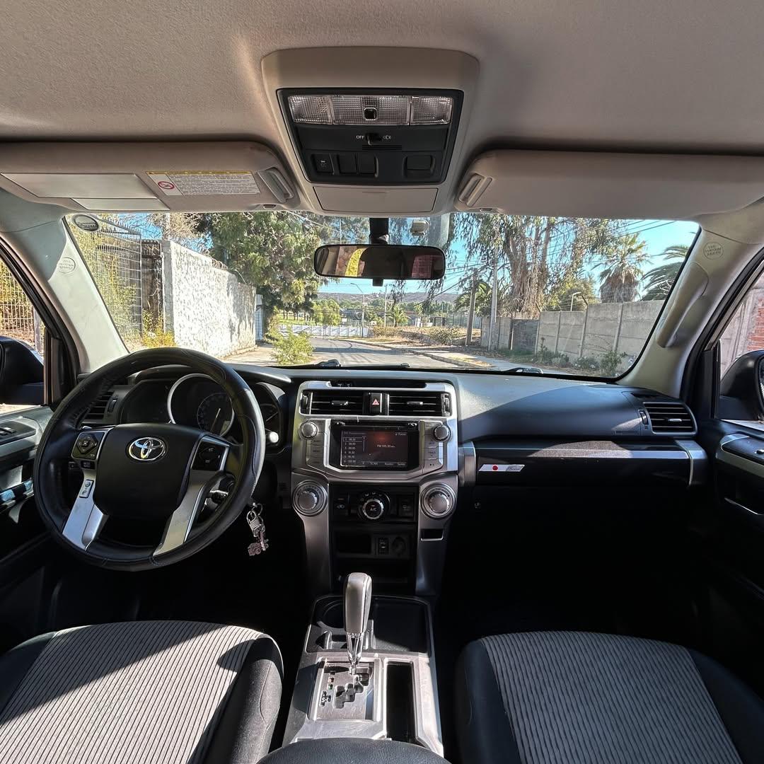2016 Toyota 4RUNNER SR5 4.0 AUT Gris - Miniatura 7