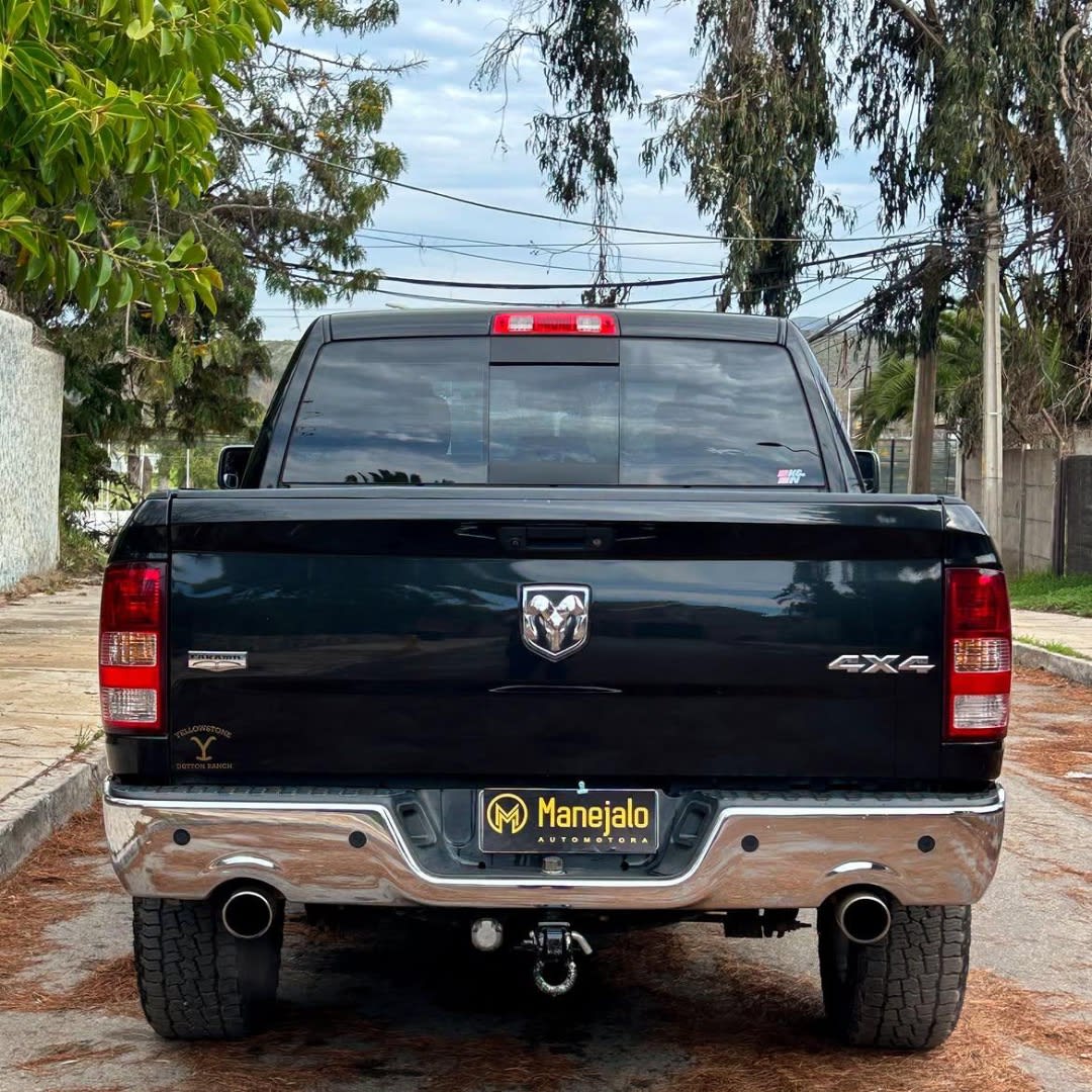 2017 Dodge RAM 1500 LARAMIE 5.7 HEMI V8 🇺🇸 Negro - Miniatura 10