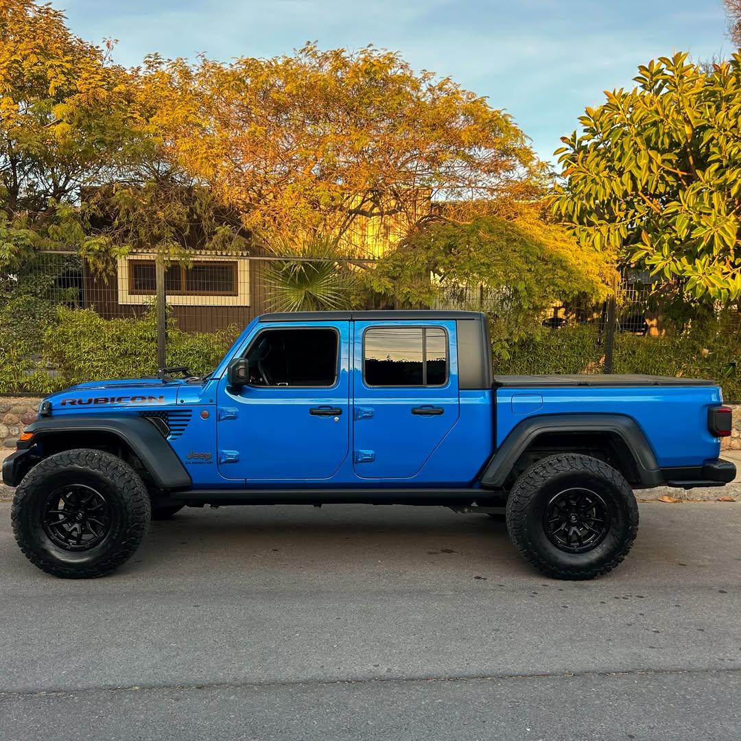2023 Jeep GLADIATOR RUBICON 🇺🇸 Azul - Miniatura 4