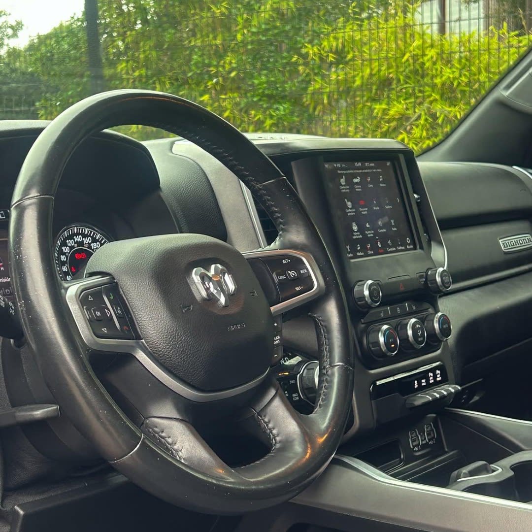 2021 RAM 1500 BIG HORNE E-TORQUE🇺🇸 Rojo - Miniatura 5