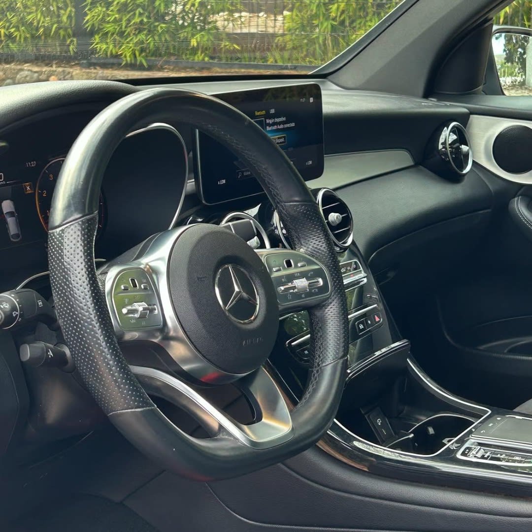 2022 Mercedes-Benz GLC 300 4MATIC 🇩🇪 Negro - Miniatura 5