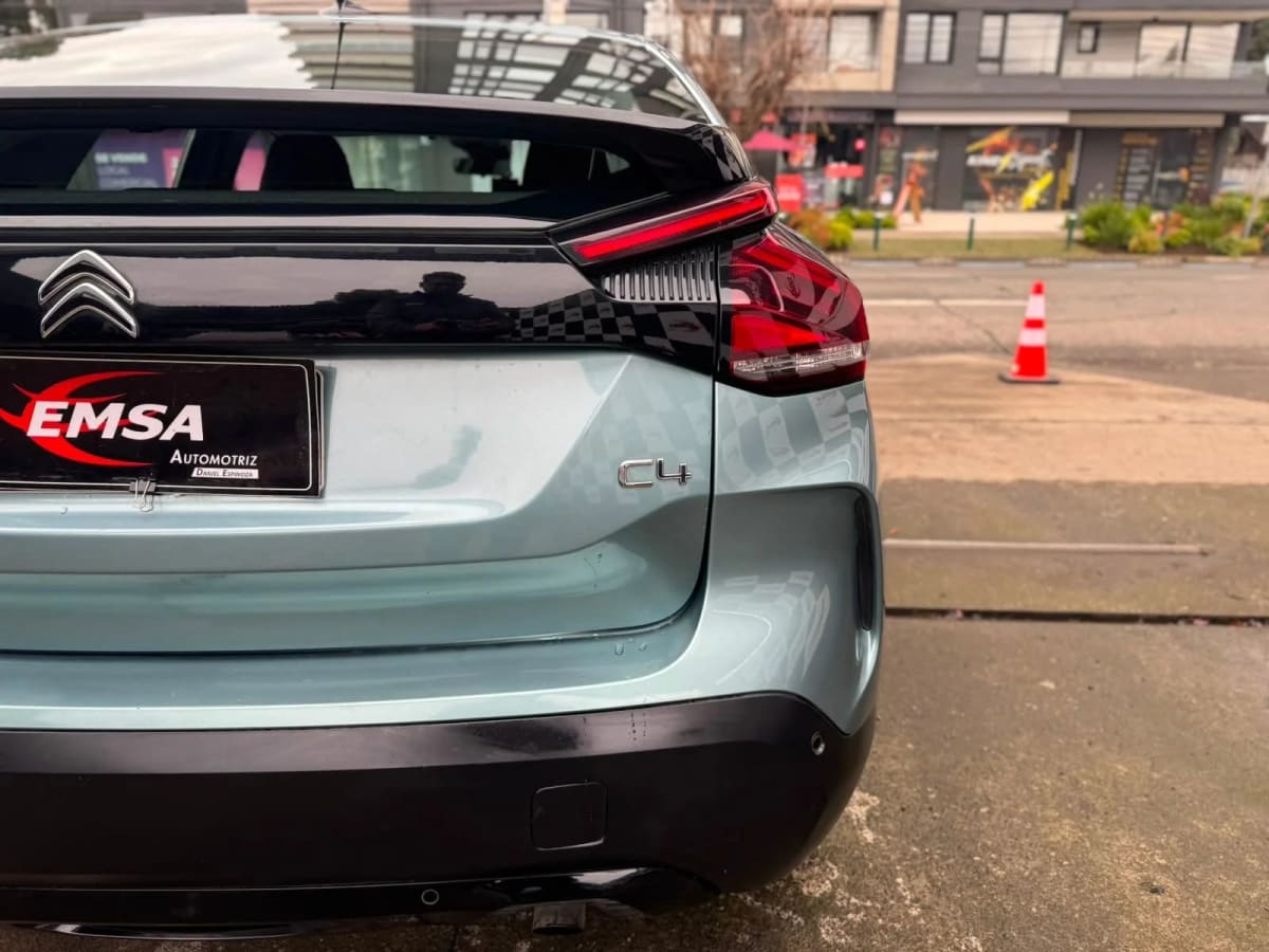 2022 Citroën C4 Feel Hatchback Azul - Miniatura 9