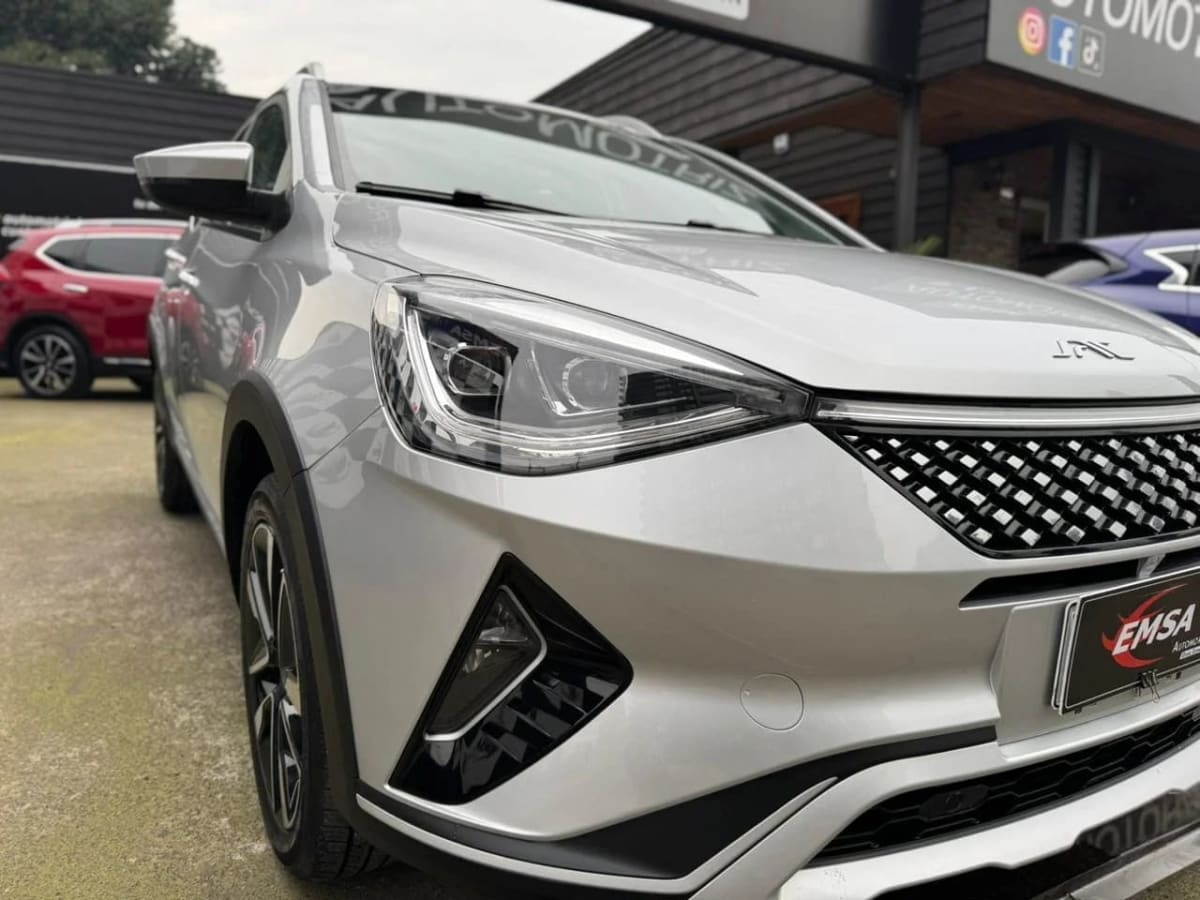 2025 Jac Js2 Pro Luxury Suv Gris - Miniatura 4