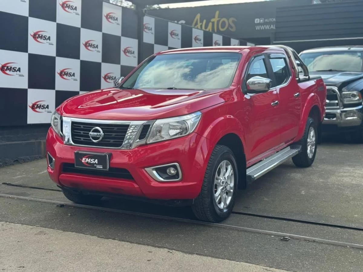 2020 Nissan Np300 Camioneta Rojo - Imagen 1