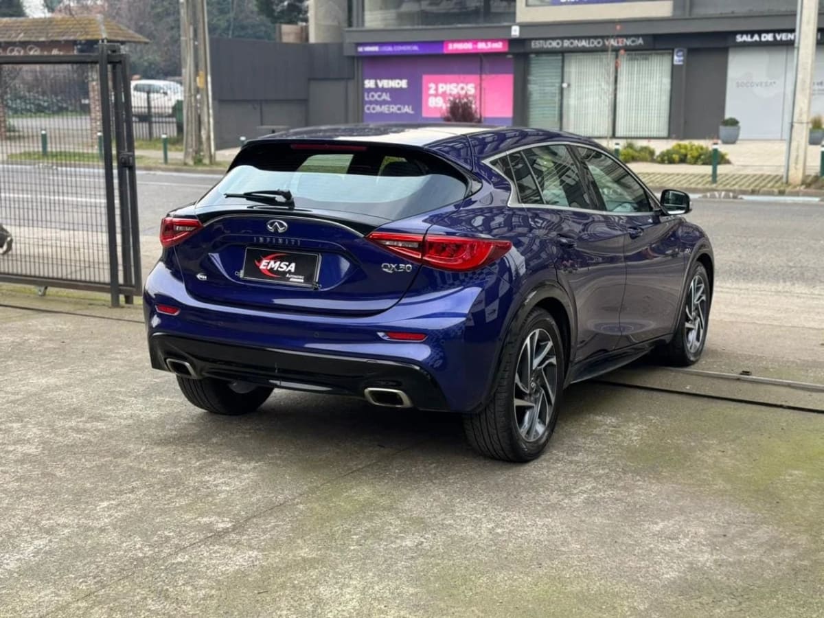 2018 Infiniti Qx30 Suv Azul - Miniatura 5