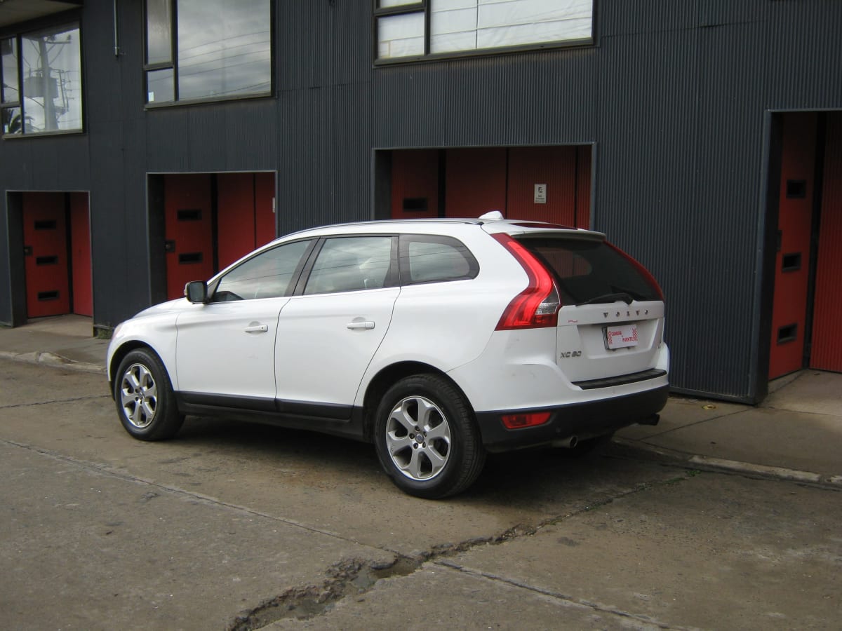 2010 Volvo Xc 60 T6 Xc Blanco - Miniatura 9