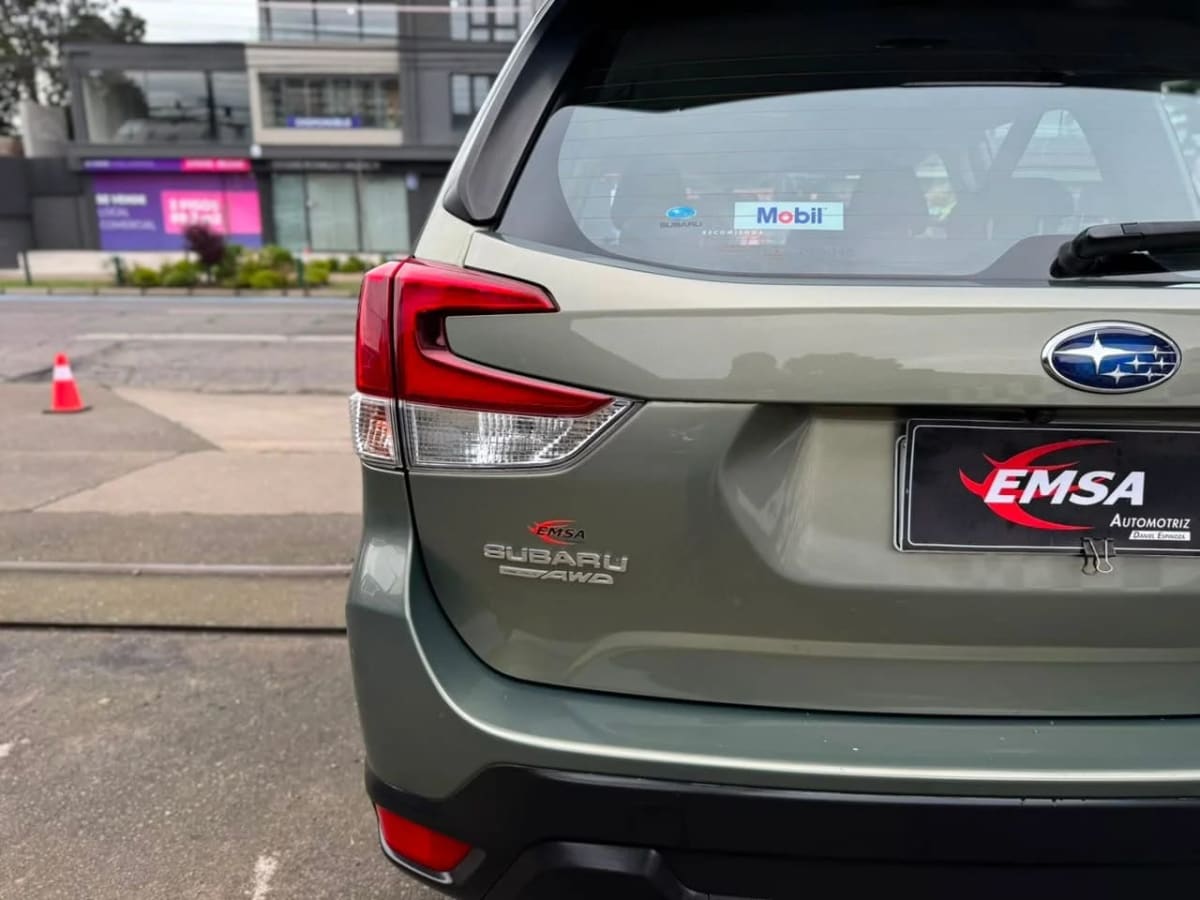2021 Subaru Forester Suv Verde - Miniatura 10