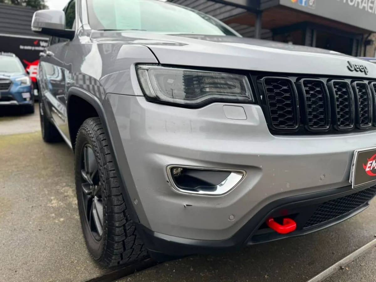 2019 Jeep Grand Cherokee Suv Plata - Miniatura 3