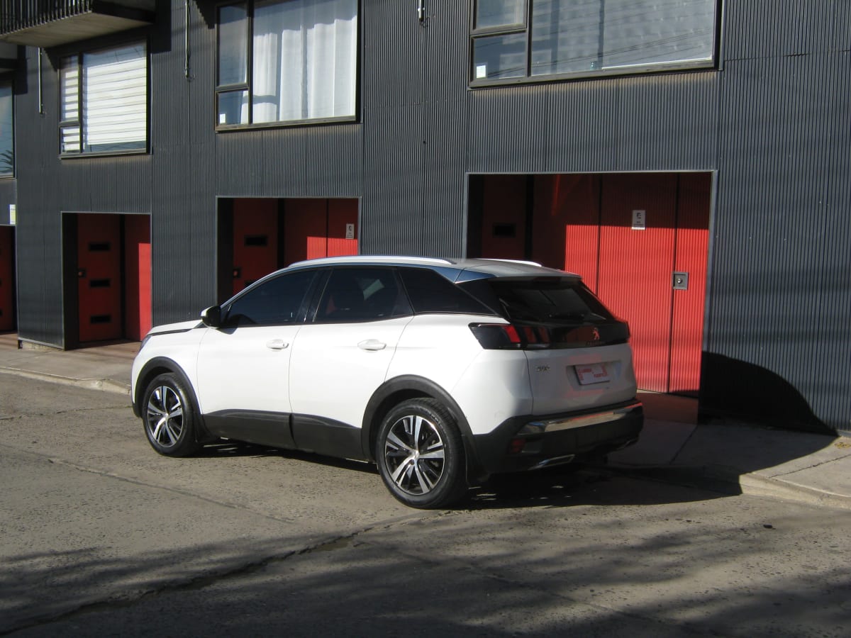 2018 Peugeot 3008 Active Blue 3008 Blanco - Miniatura 9