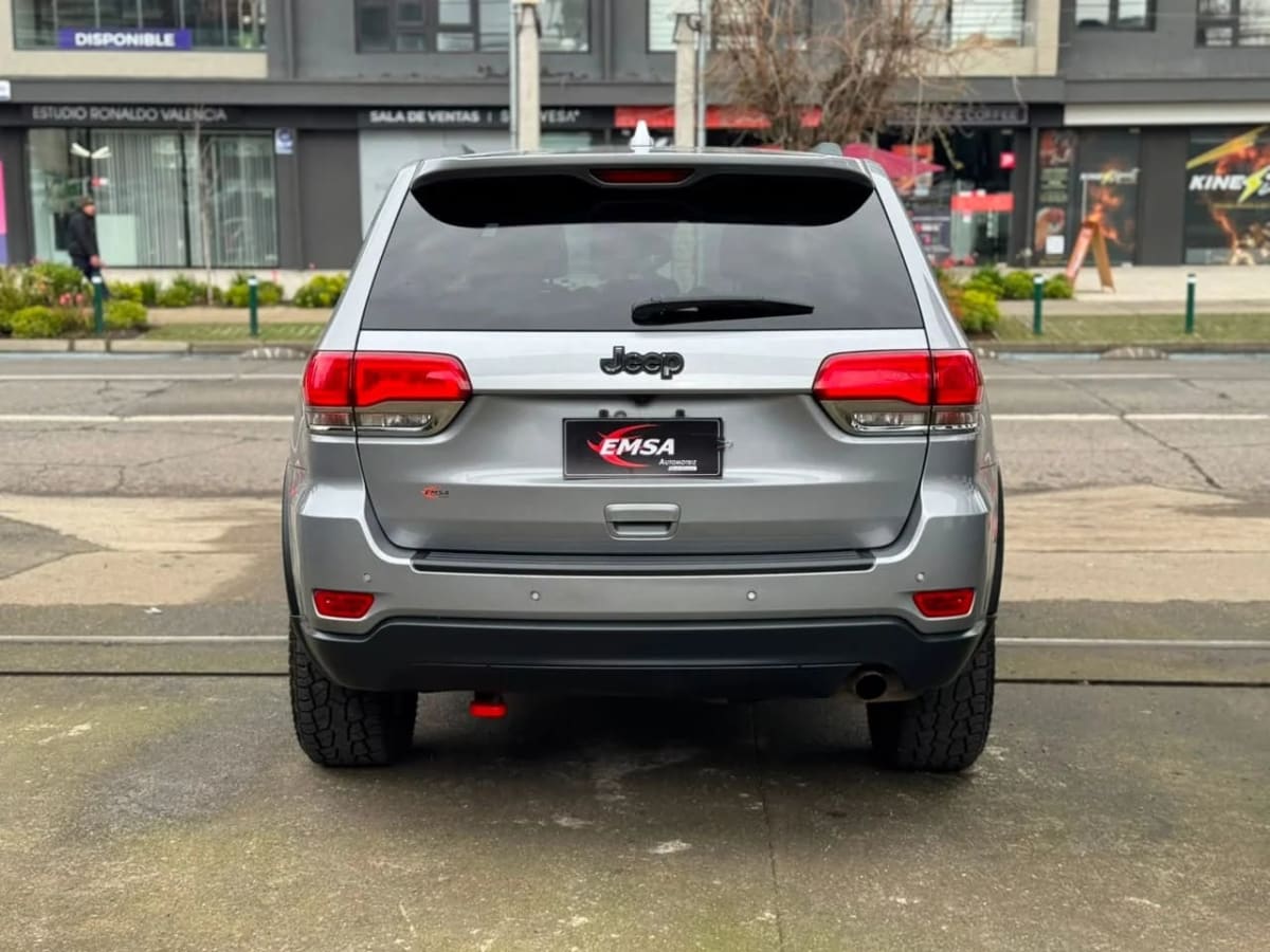 2019 Jeep Grand Cherokee Suv Plata - Miniatura 6