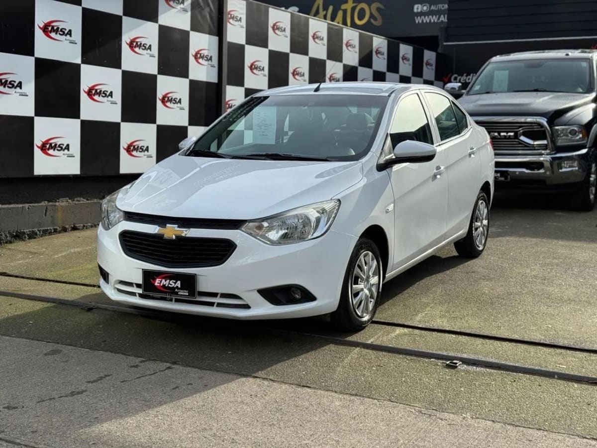 2021 Chevrolet Sail Sedán Blanco - Imagen 1