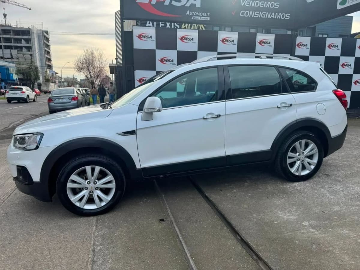 2017 Chevrolet Captiva Suv Blanco - Miniatura 4