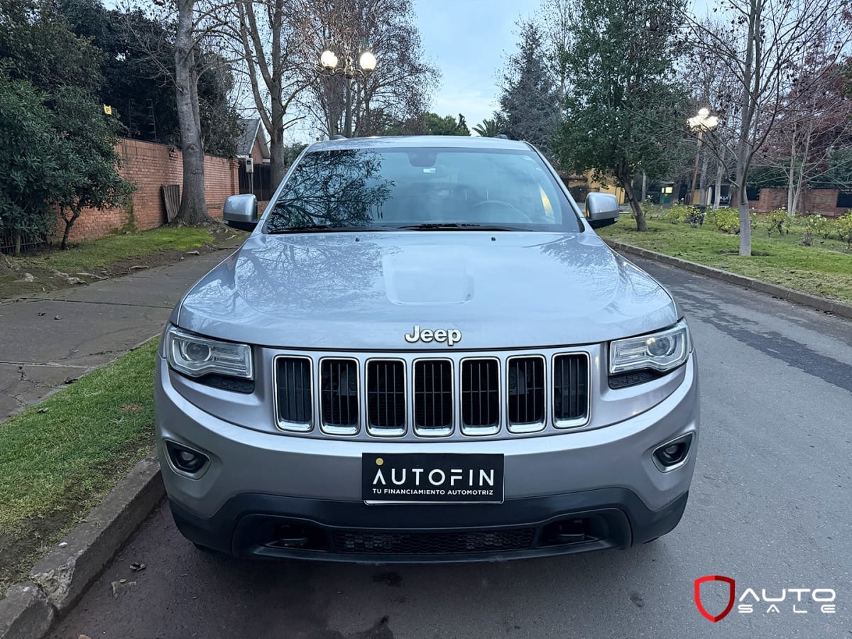 2014 Jeep Grandcherokee Laredo Gris - Miniatura 9