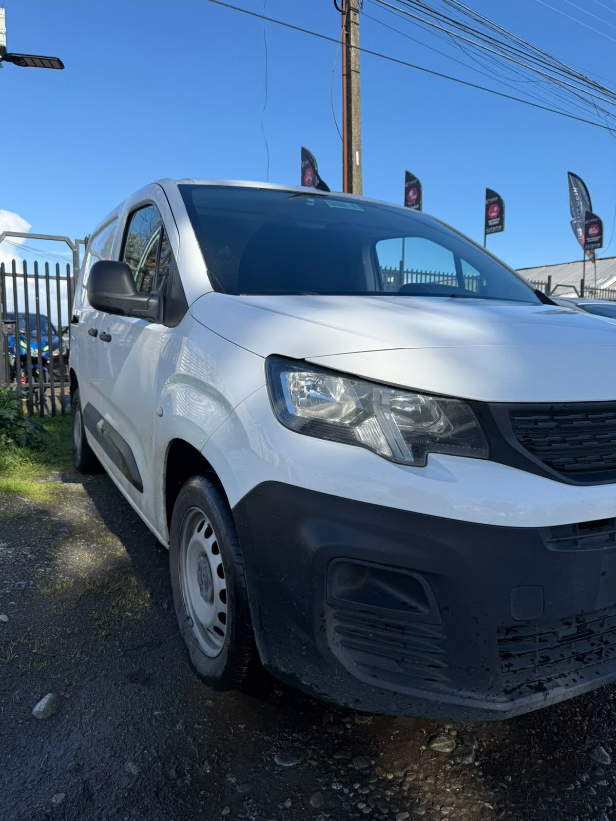 2021 Peugeot PARTNER HDI Blanco - Miniatura 3