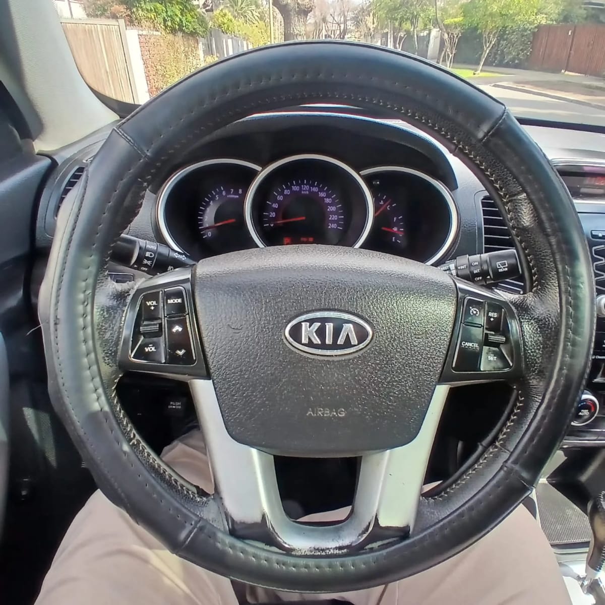 2012 Kia Sorento full - Miniatura 3
