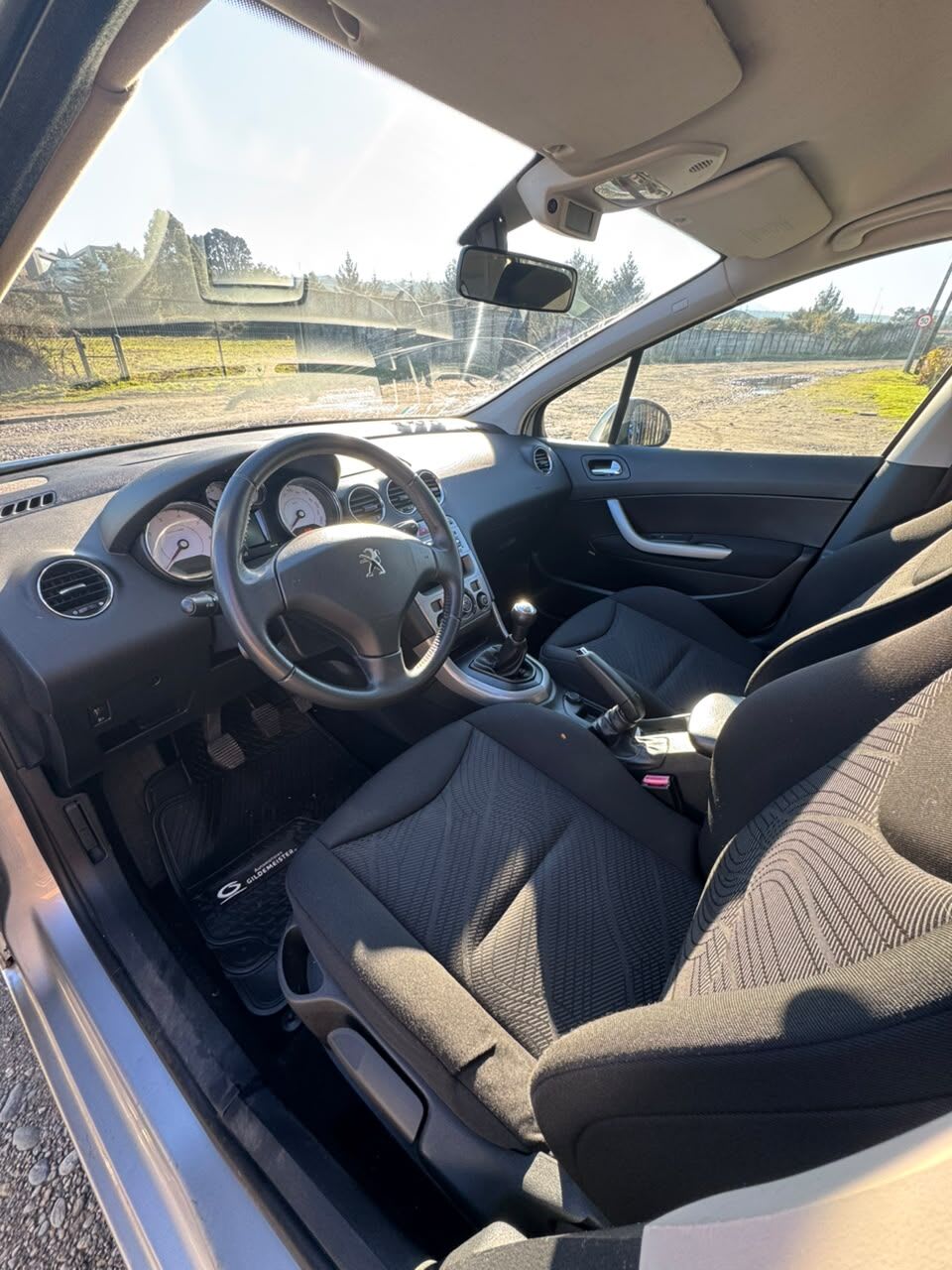 2014 Peugeot 308 ALLURE VTI Gris - Miniatura 4