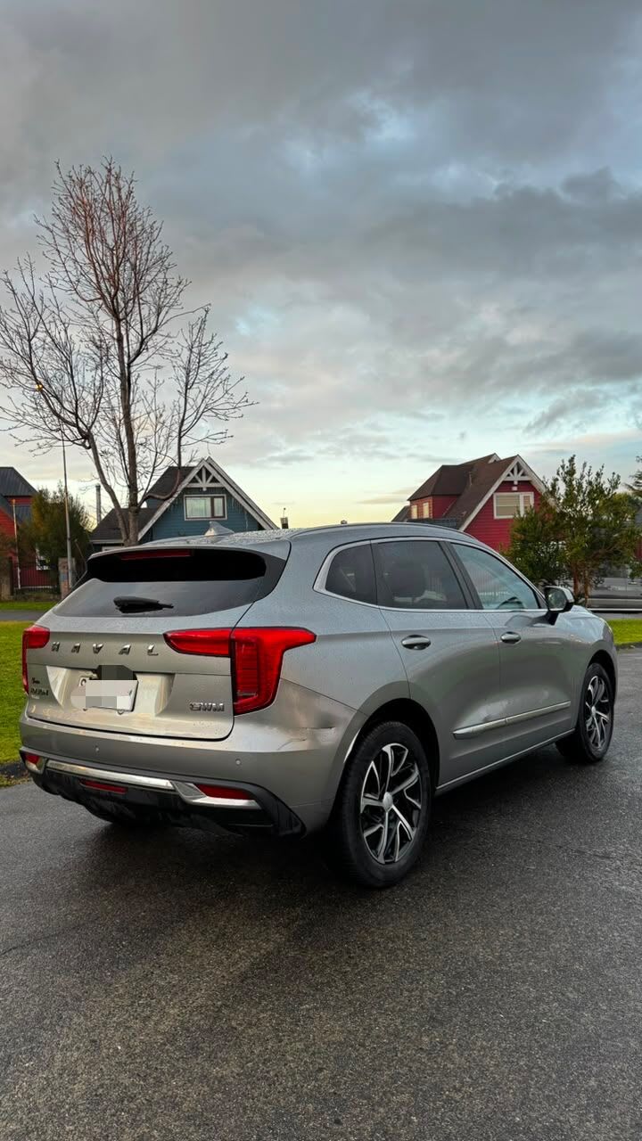 2023 Haval JOLION Gris - Miniatura 4