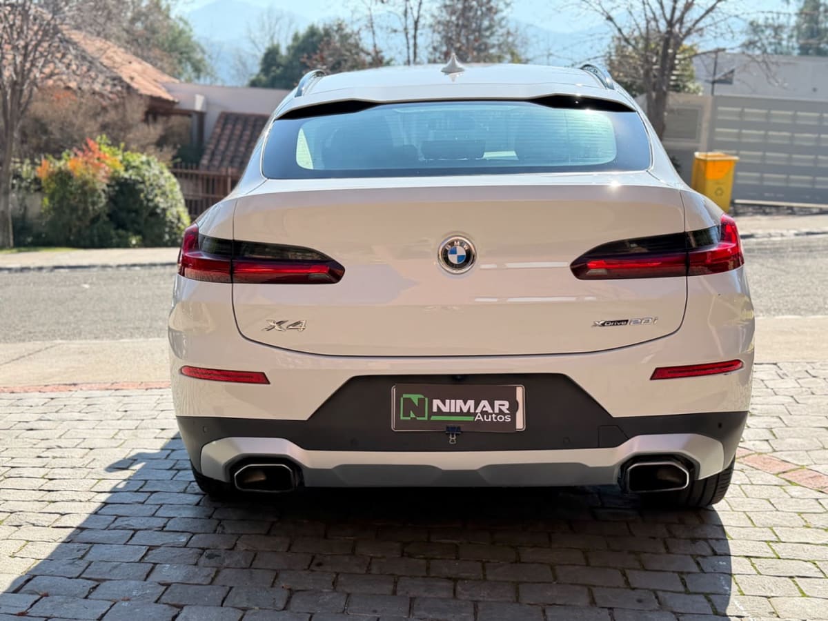 2022 BMW X4 Blanco - Miniatura 6