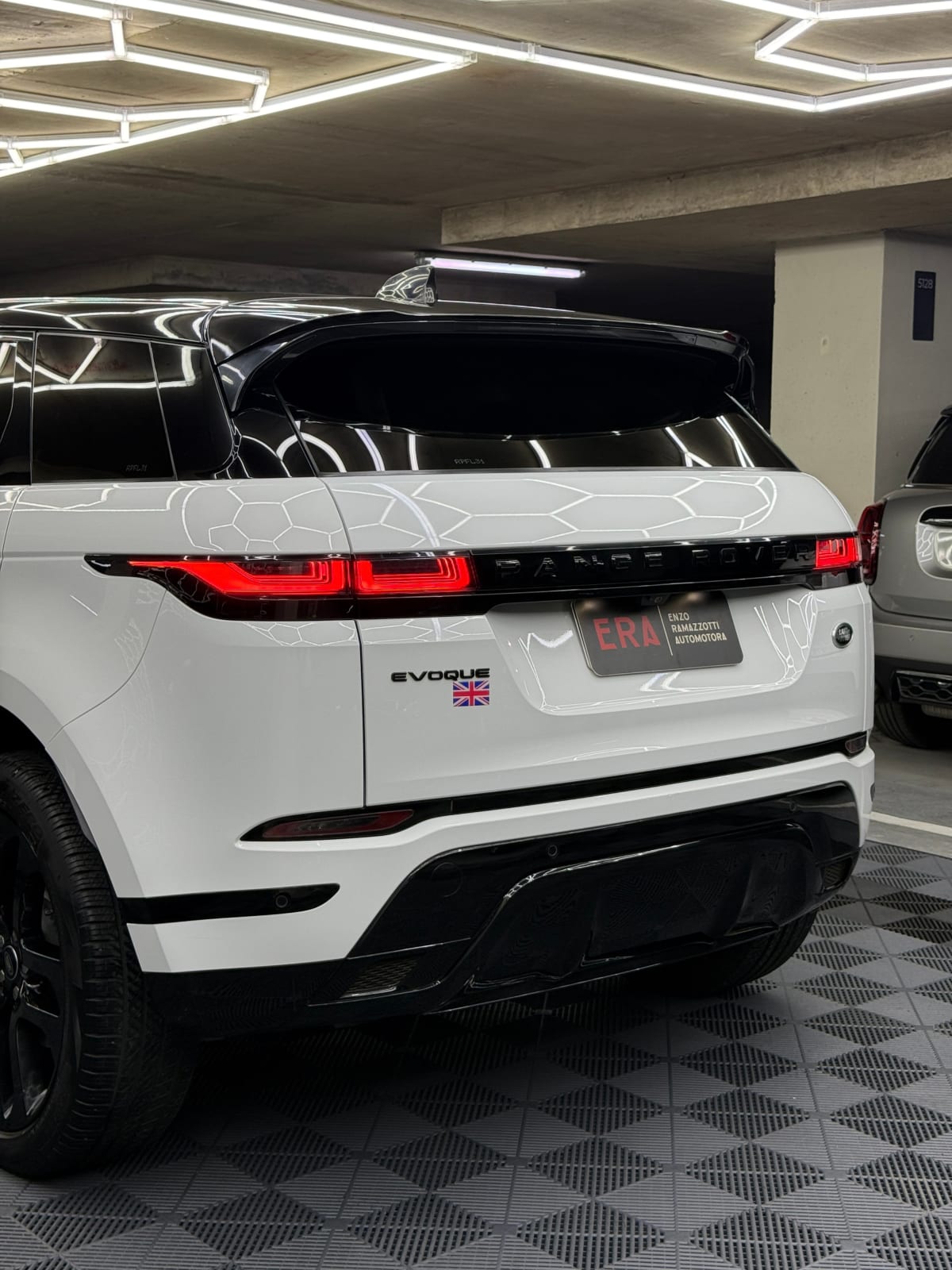 2022 Land Rover Evoque R-dynamic Blanco - Miniatura 8