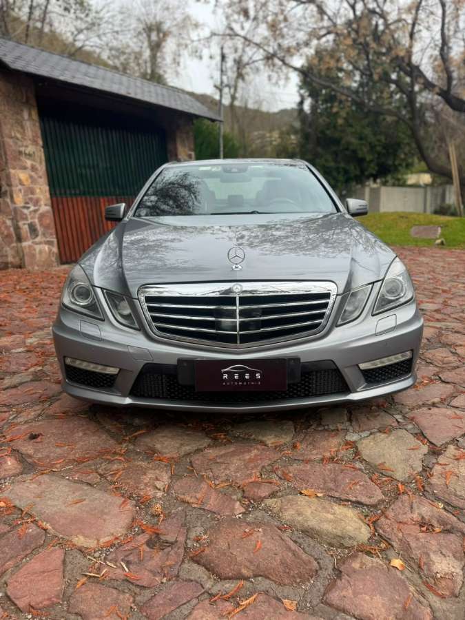 2012 Mercedes-Benz E 63 AMG Gris - Miniatura 3