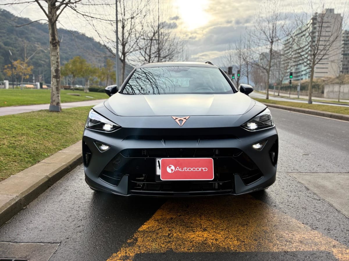 2025 Cupra FORMENTOR VZ 4DRIVE 4X4 2.0L 🇪🇸  Pint Gris - Miniatura 2