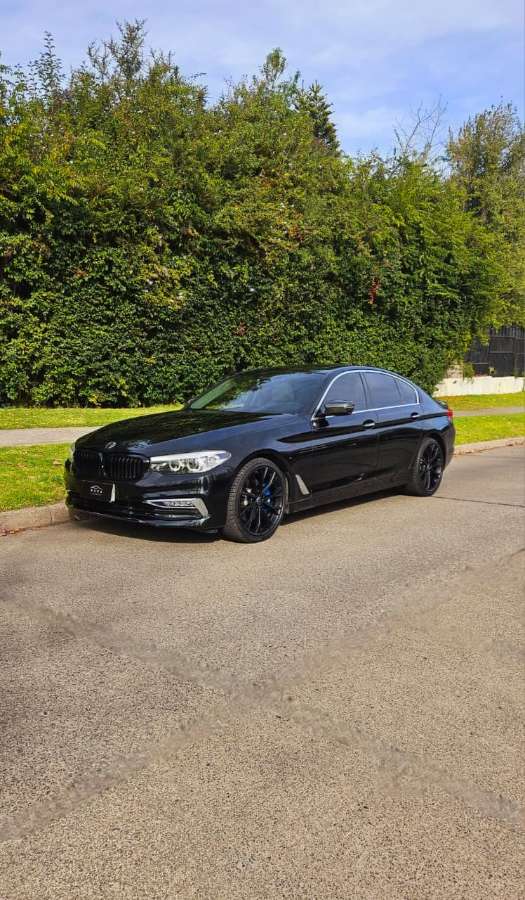 2019 BMW 530 D LUXURY Negro - Miniatura 5