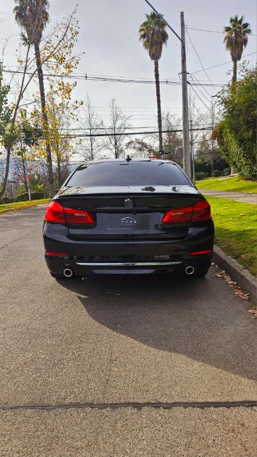 2019 BMW 530 D LUXURY Negro - Miniatura 8