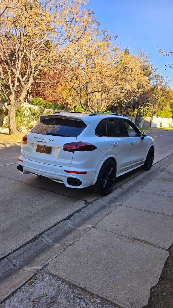 2016 Porsche CAYENNE GTS Blanco - Miniatura 10