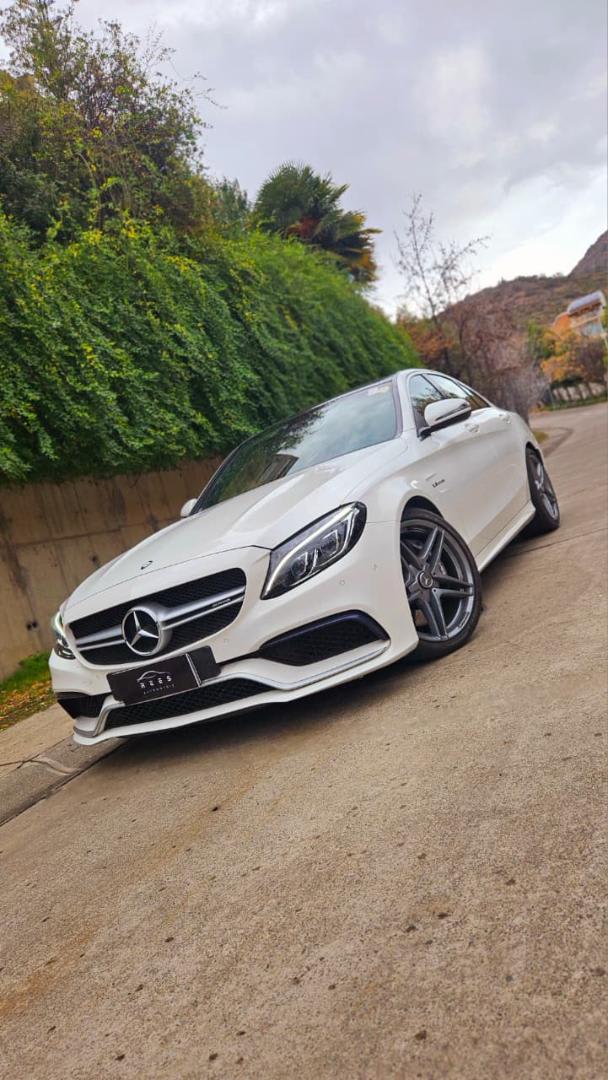 2018 Mercedes-Benz C63 AMG Blanco - Miniatura 4