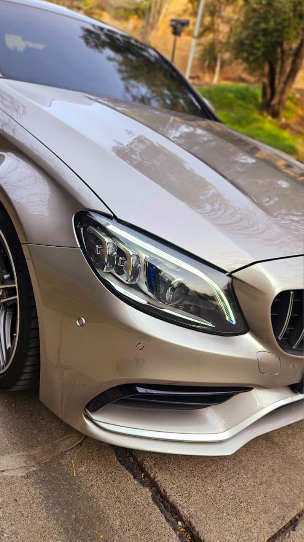 2020 Mercedes-Benz C 63 AMG COUPE Gris - Miniatura 5