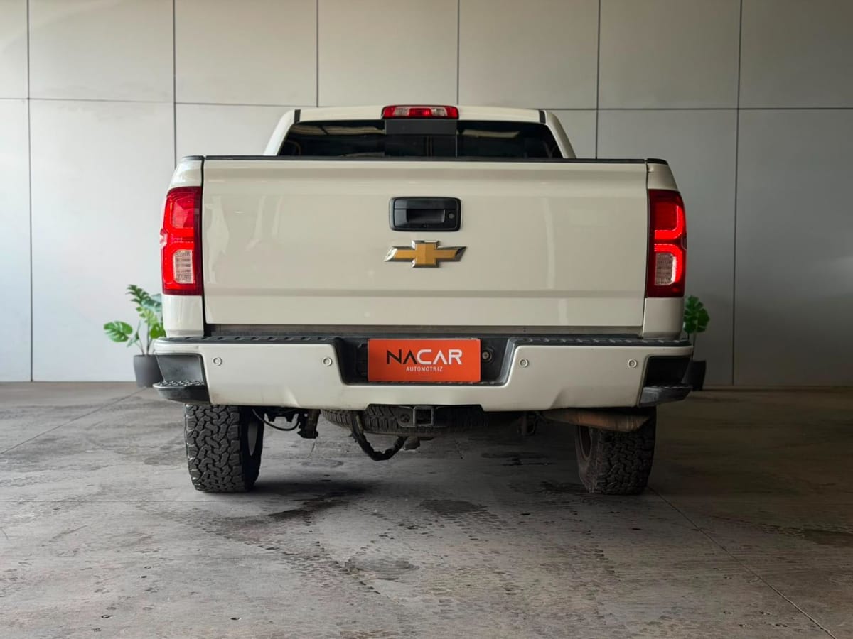 2018 Chevrolet SILVERADO Blanco - Miniatura 5