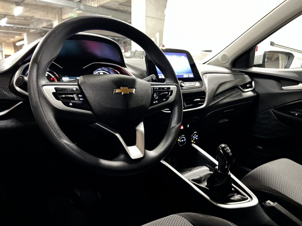 2024 Chevrolet Onix HB LTZ - Miniatura 9