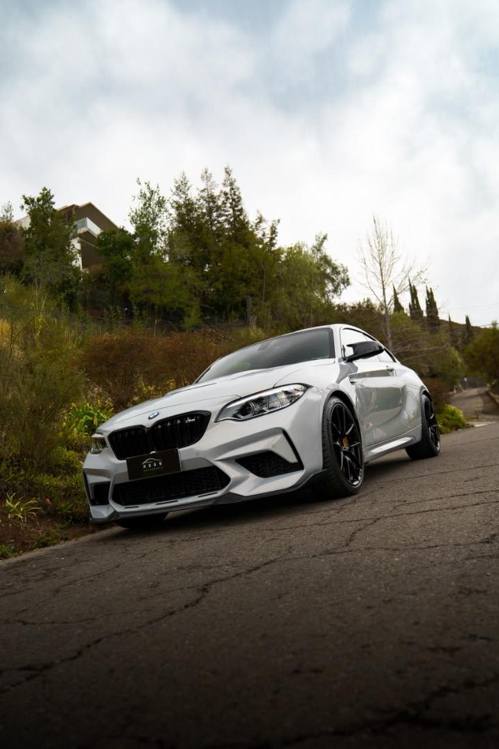 2021 BMW M2 CS Plata - Miniatura 2