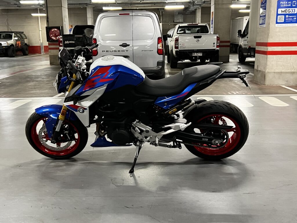 2026 BMW F900 R - Miniatura 8