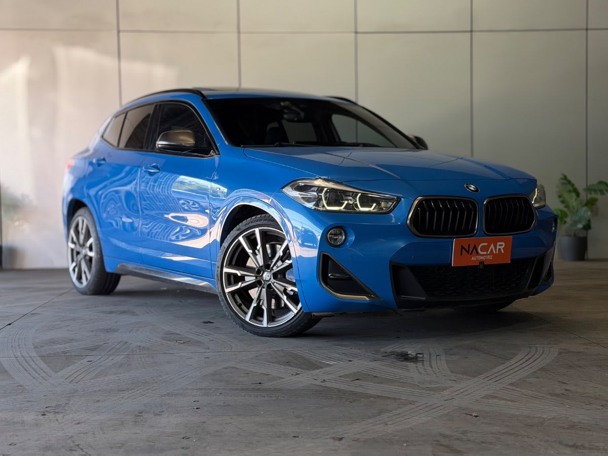 2020 BMW X2 M35i Azul - Miniatura 3