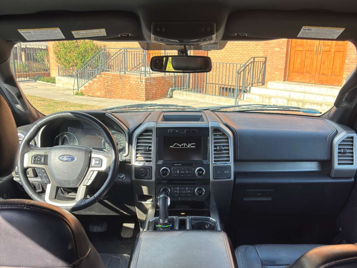 2015 Ford F150 LARIAT LUXURY 4X4 5.0 AUT Gris - Miniatura 10