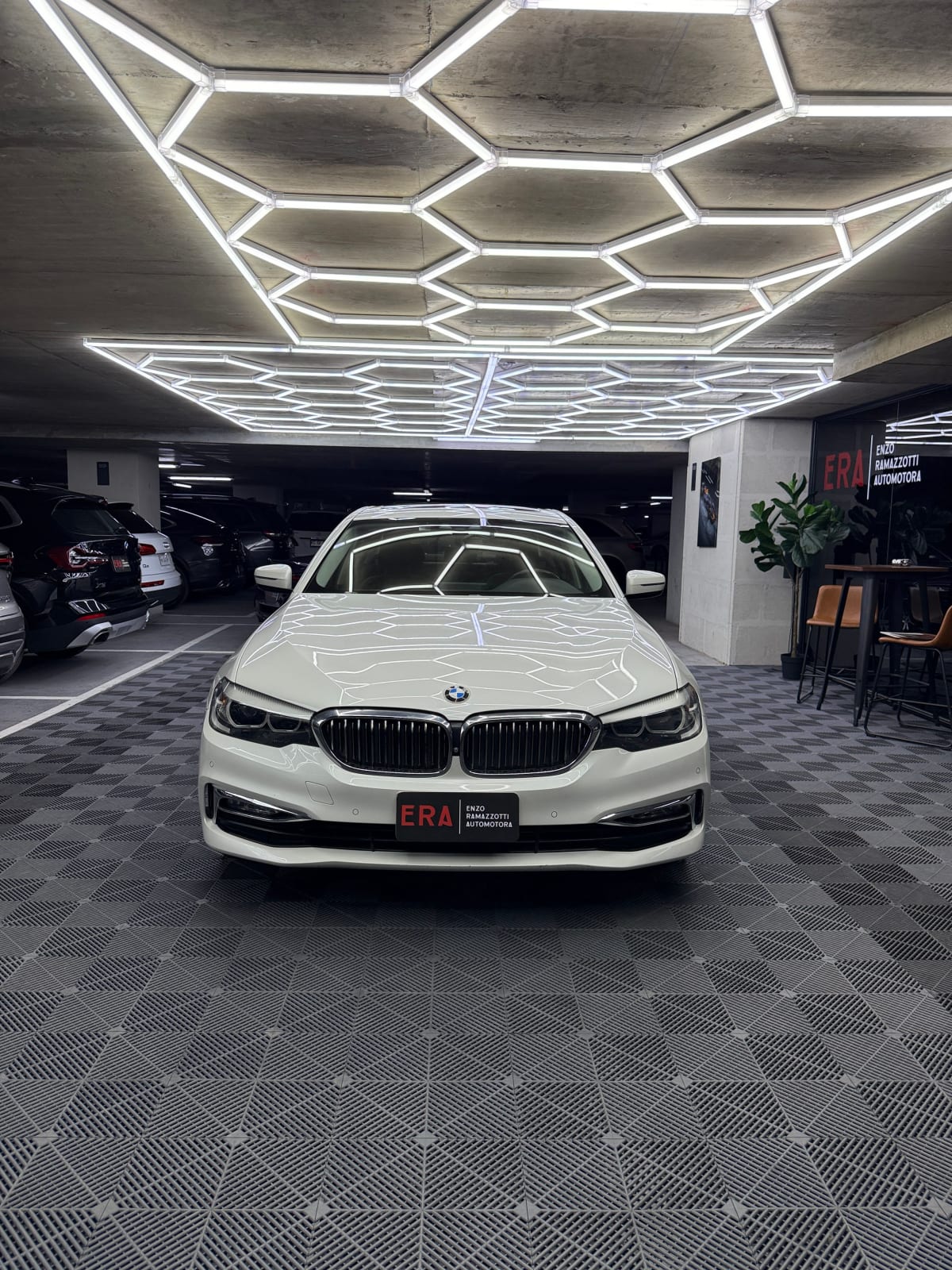 2018 Bmw 540i Luxury Blanco - Miniatura 3
