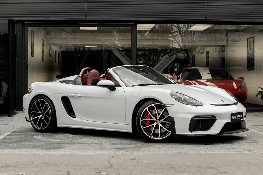 2022 Porsche 718 Spyder boxster Blanco - Miniatura 6