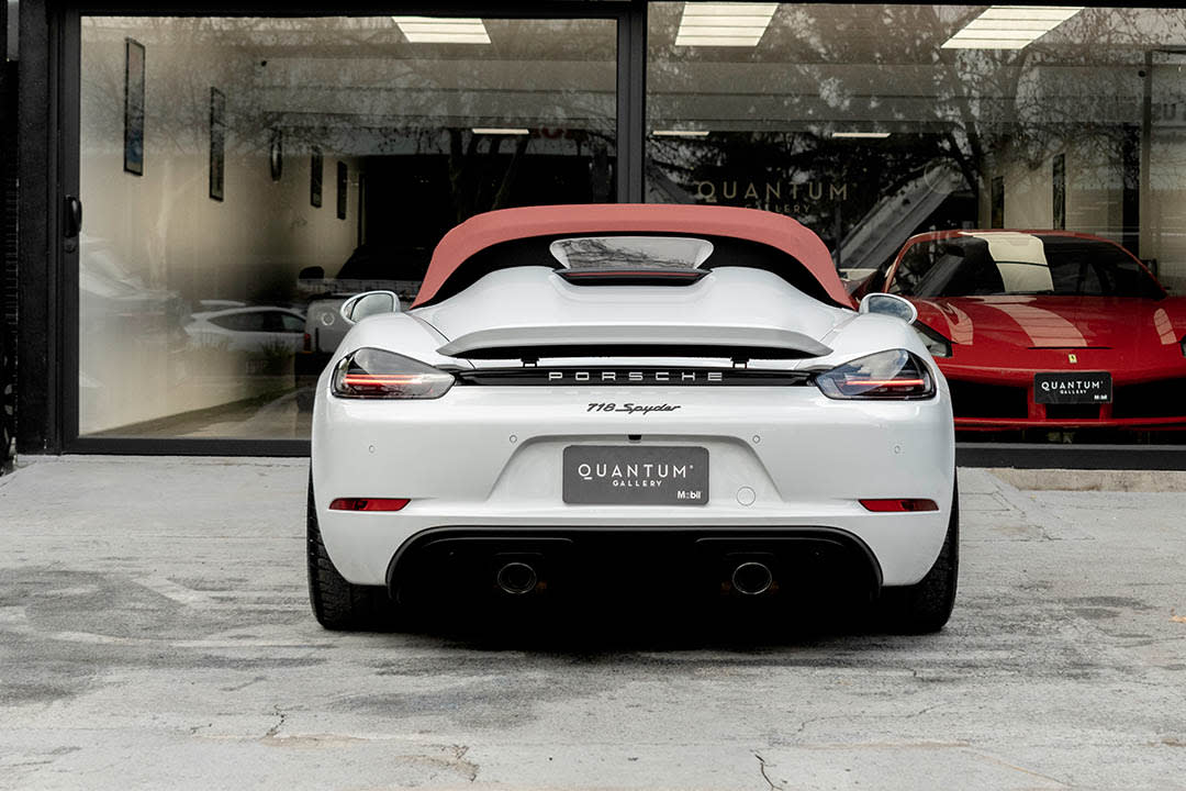 2022 Porsche 718 Spyder boxster Blanco - Miniatura 8
