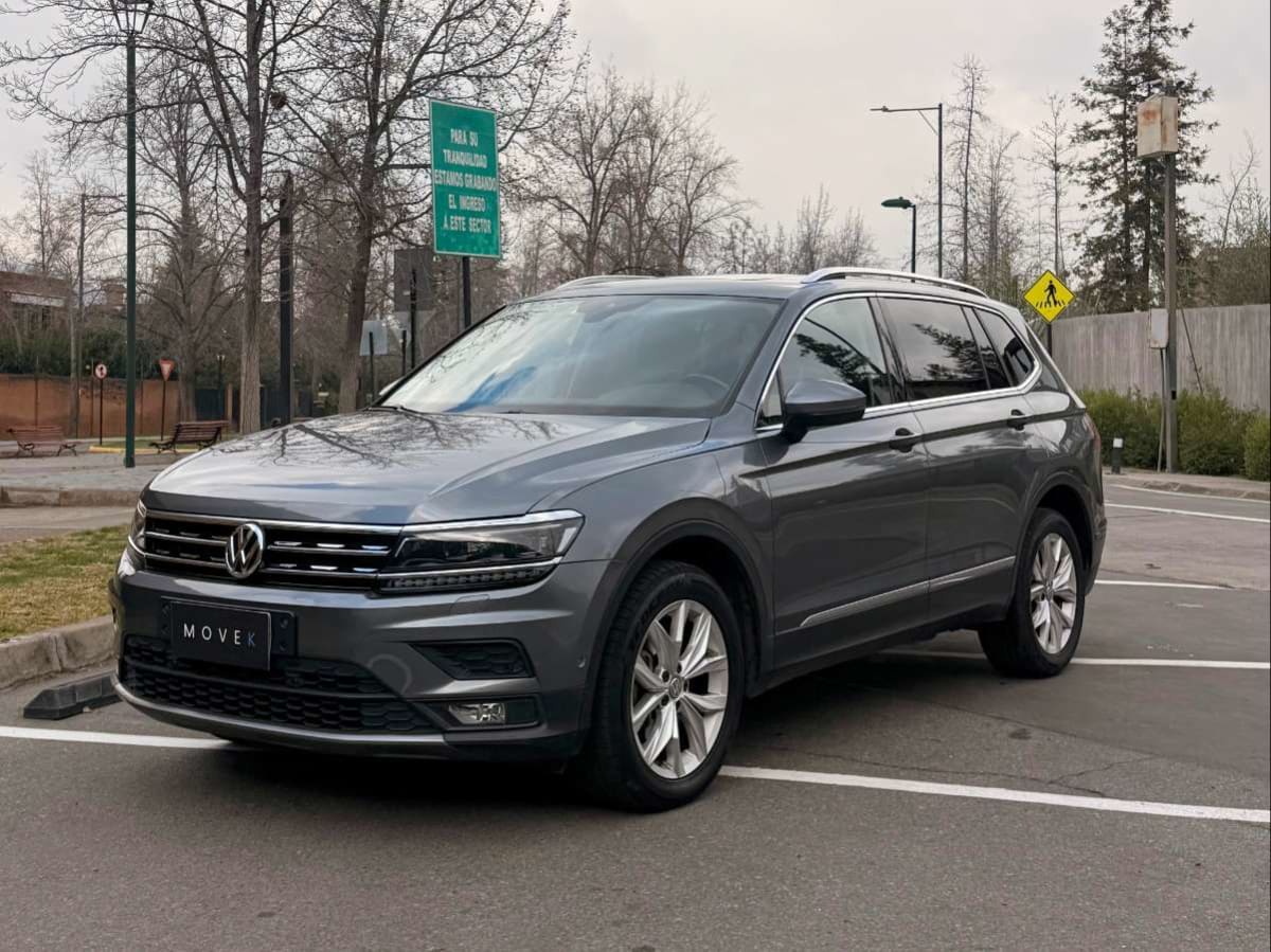2018 Volkswagen TIGUAN GRIS - Imagen 1