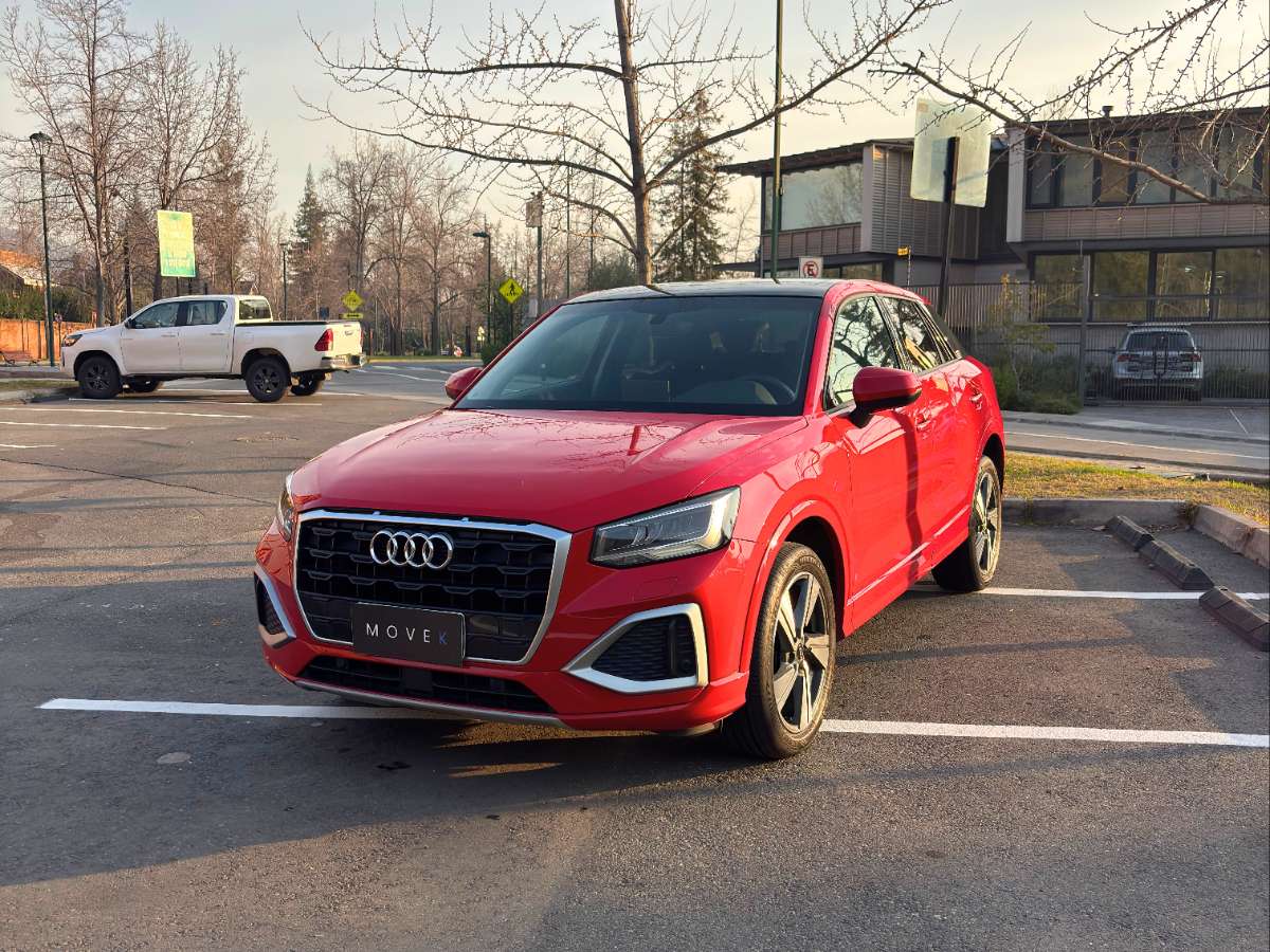 2022 Audi Q2 35 Rojo - Imagen 1