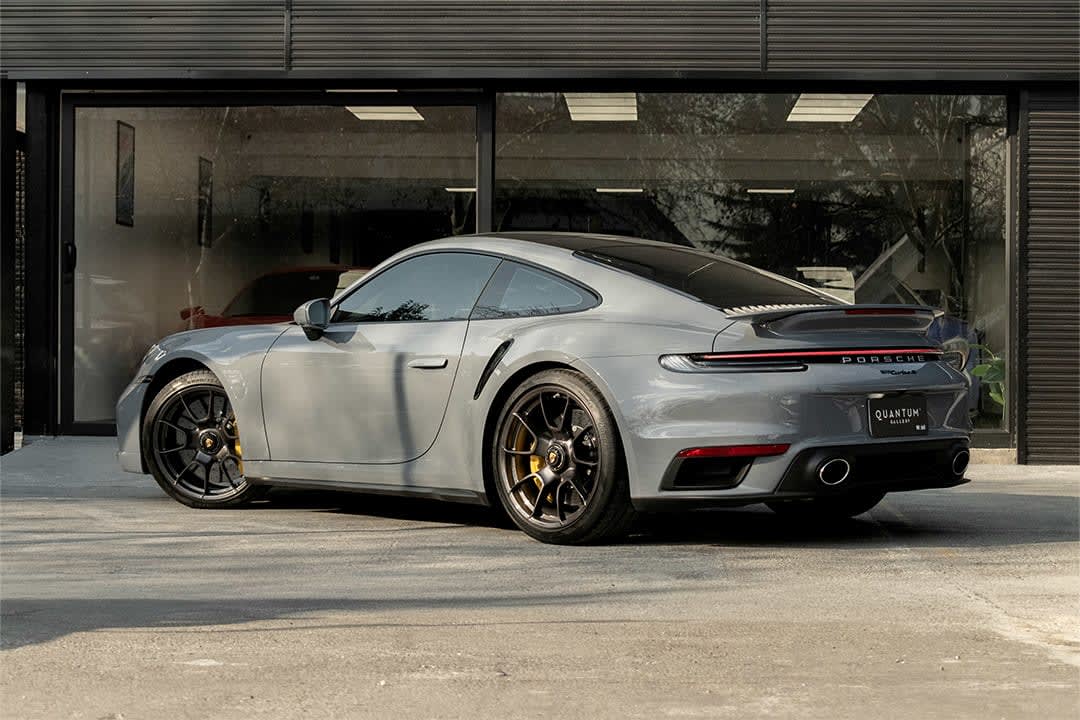 2024 Porsche 911 Turbo s - Miniatura 7
